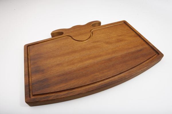 Boynuzlu Iroko Tahta 26x37x2,5cm